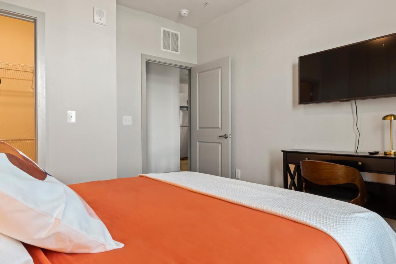 Luxury In Ybor W/pool Access Apartment *