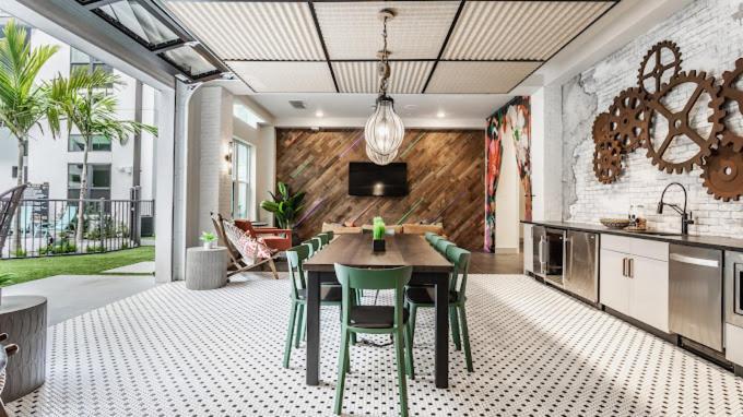 Luxury In Ybor W/pool Access *