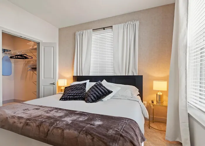 Luxury Condo In Ybor City Tampa W/Pool Access